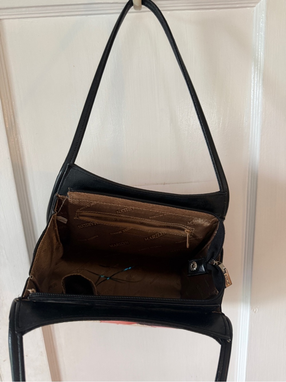 Marilyn Monroe Black Portrait-Print Shoulder Bag - Picture 8 of 13
